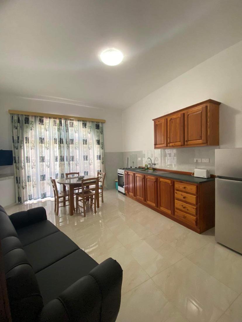 Sunset Seaview Apartments Marsalforn Екстериор снимка