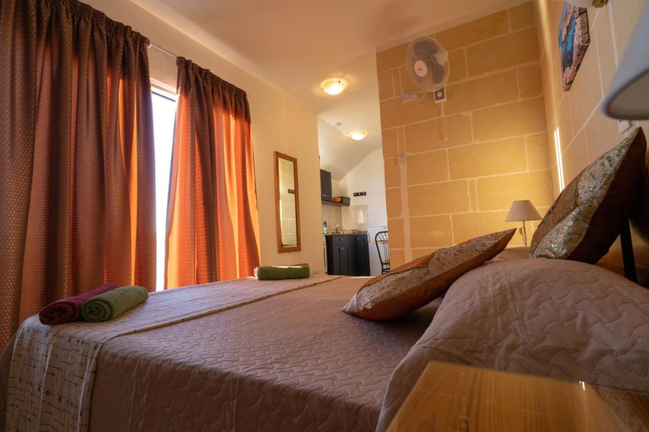 Sunset Seaview Apartments Marsalforn Екстериор снимка
